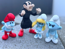Blue smurfs 3D figures