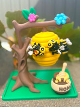 Buzzing Bee Hive Playset – Cute Collectable Display