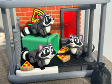 Raccoon pizza loving playset