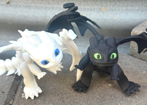 Toothless and Light Fury, Articulated, 3D printed, How to Train Your Dragon