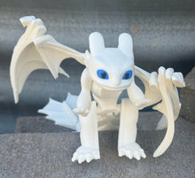 Toothless and Light Fury, Articulated, 3D printed, How to Train Your Dragon