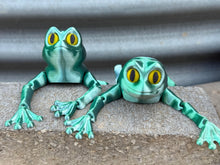 Green Tree Frog -Articulated 3D toy, fidget