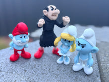 Blue smurfs 3D figures
