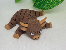 Highland Cow Cutie – Adorable Flexi Figurine