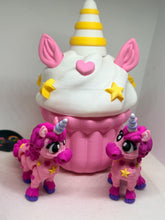 Unicorn Cupcake Container with Baby Unicorns – 3D Printed Fantasy Set