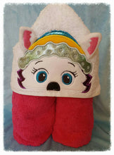 Girl Everest  Hooded Towel
