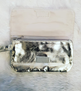 cosmetic bag