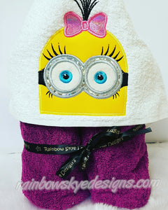 Minions Hooded Towel