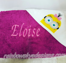 Minions Hooded Towel