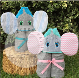 Elephant hooded towel boy and girl